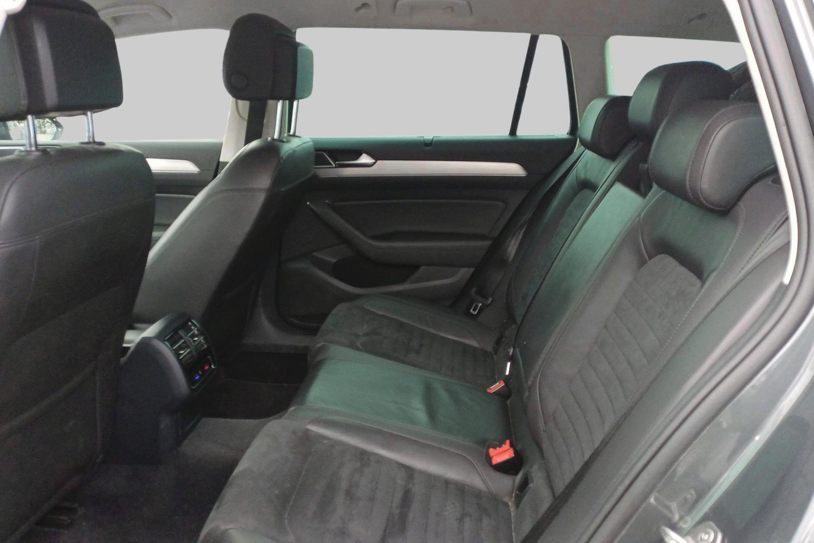 VOLKSWAGEN Passat 2015