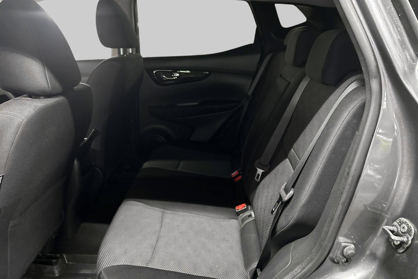 NISSAN Qashqai 2017