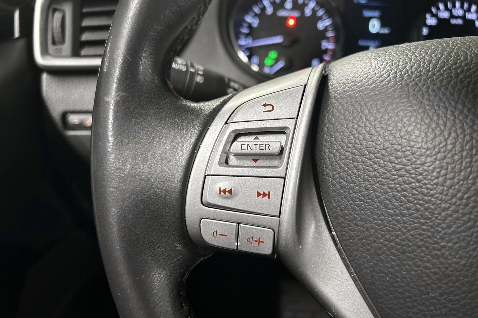 NISSAN Qashqai 2017