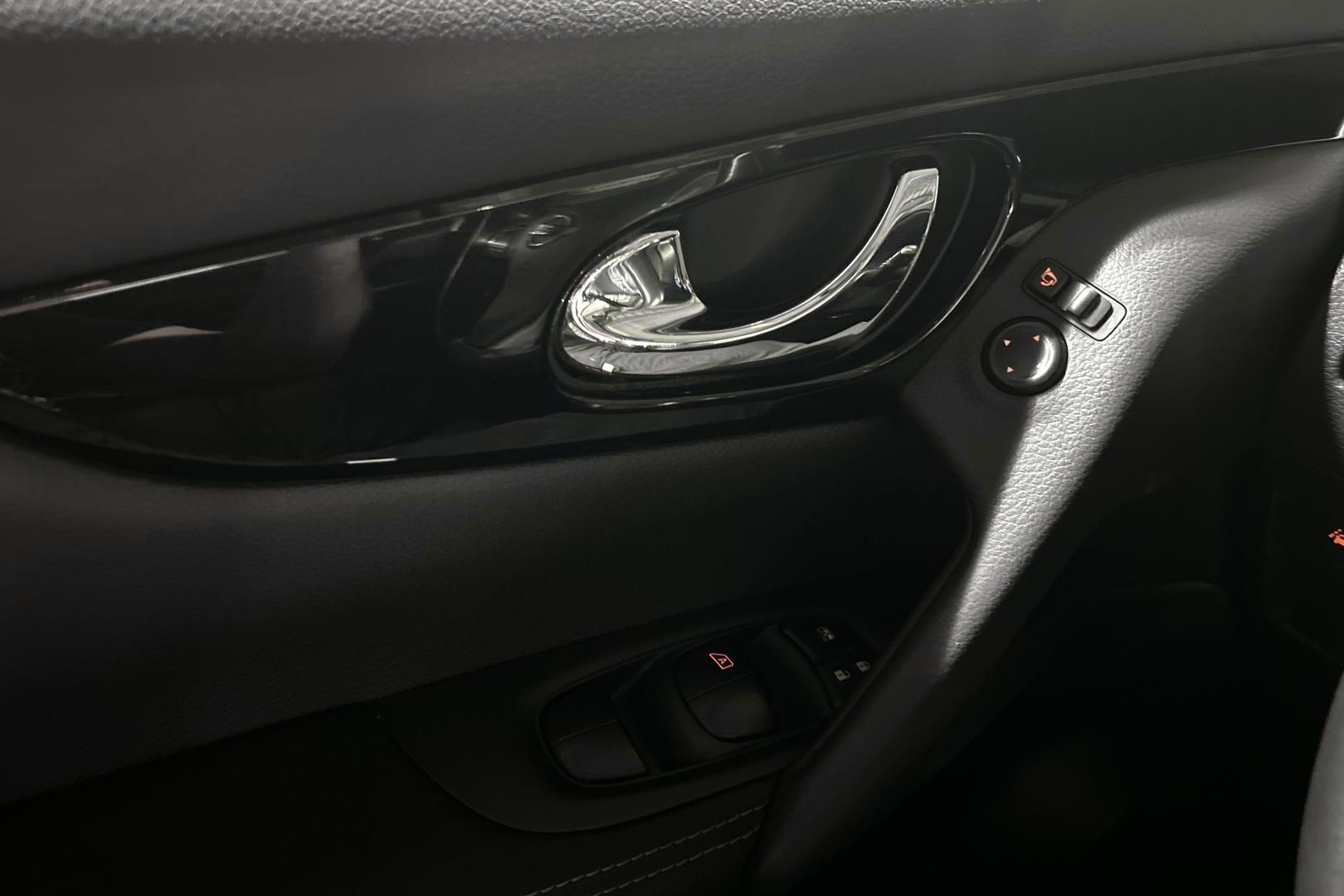NISSAN Qashqai 2017