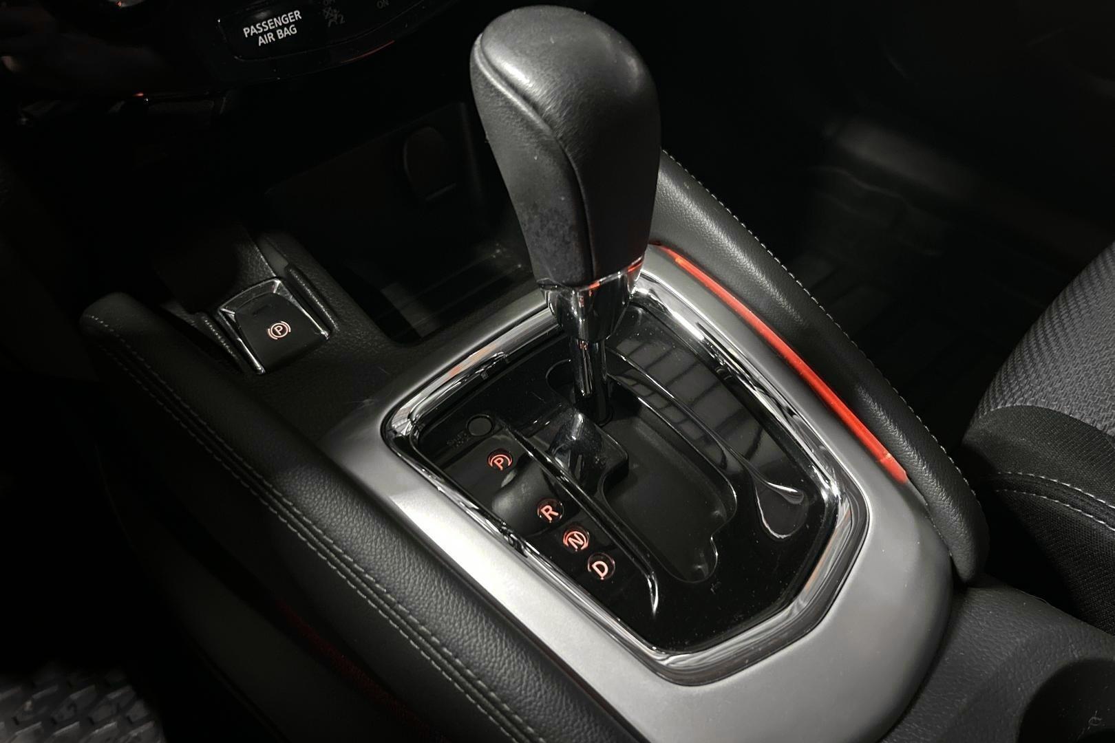 NISSAN Qashqai 2017