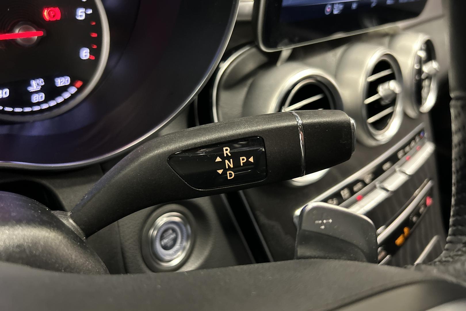 MERCEDES-BENZ C 2019