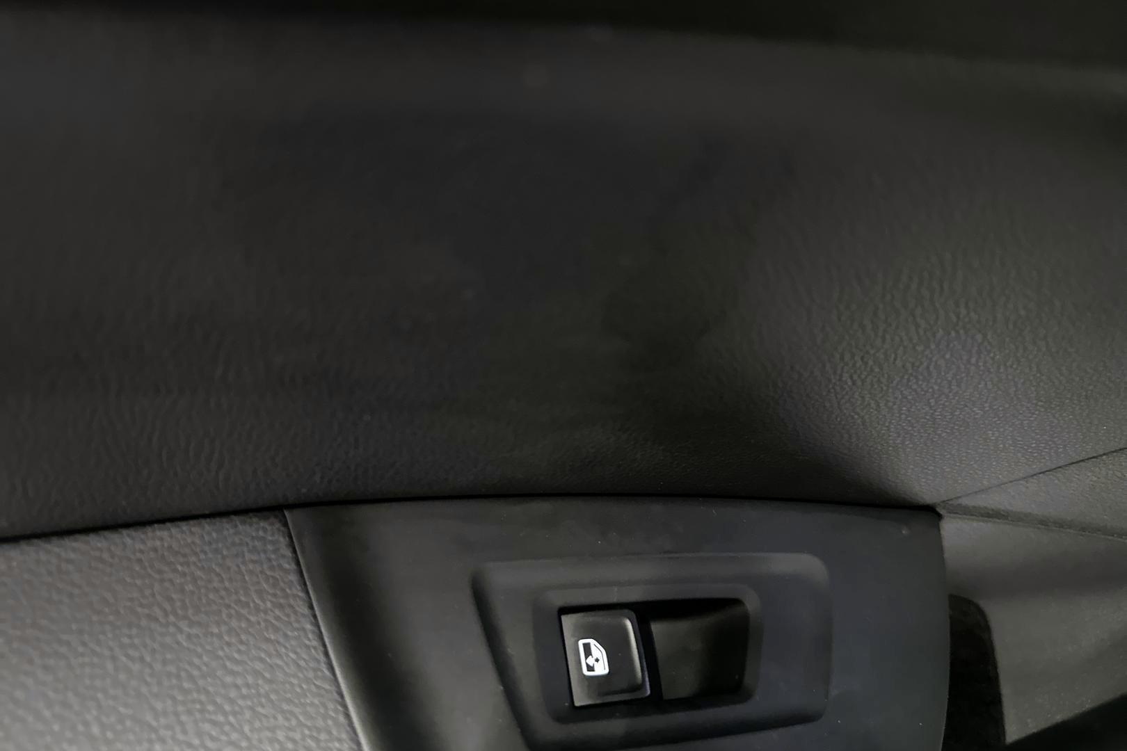 VOLKSWAGEN Passat 14