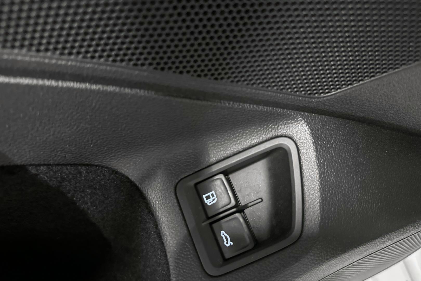 VOLKSWAGEN Passat 17