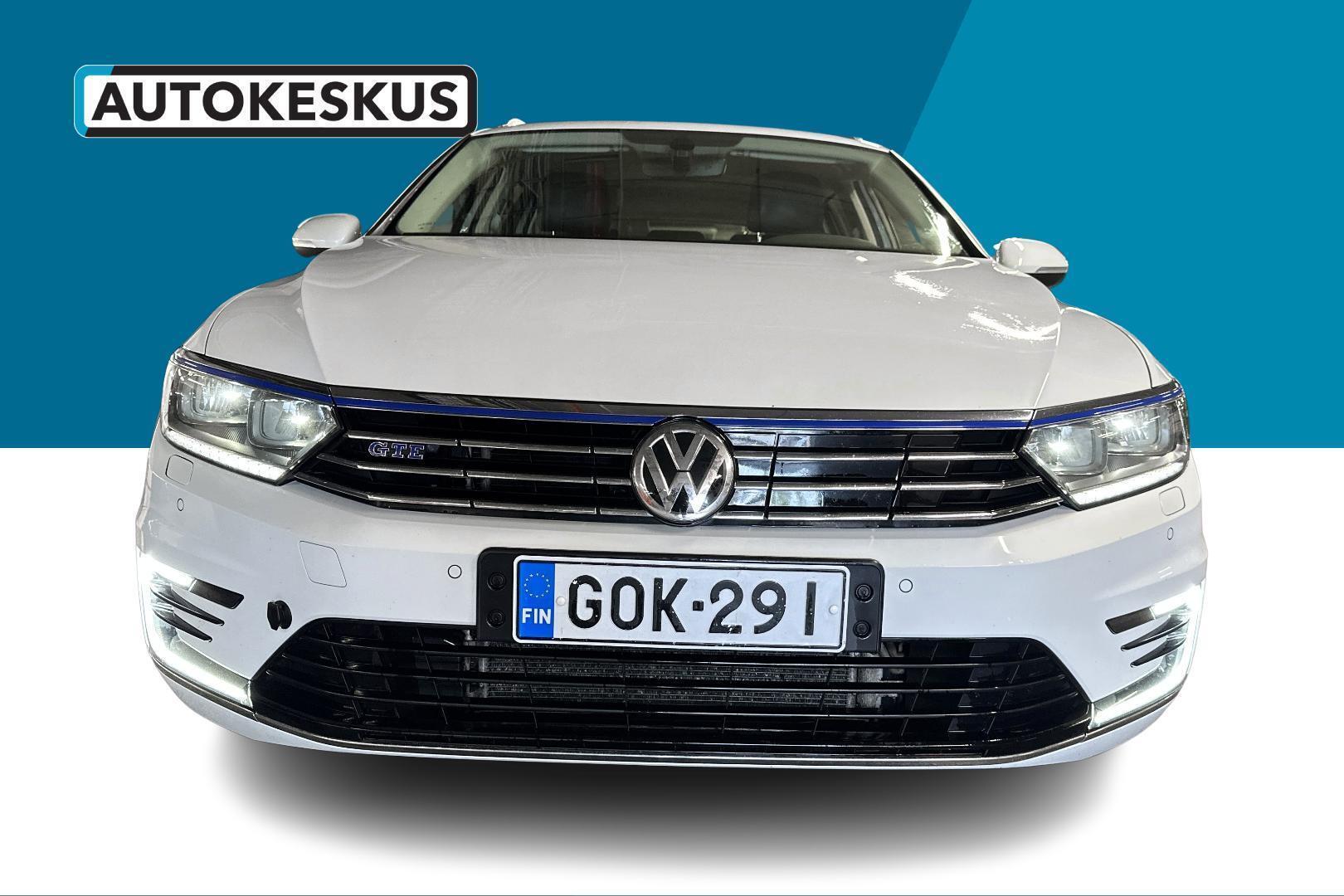 VOLKSWAGEN Passat 2