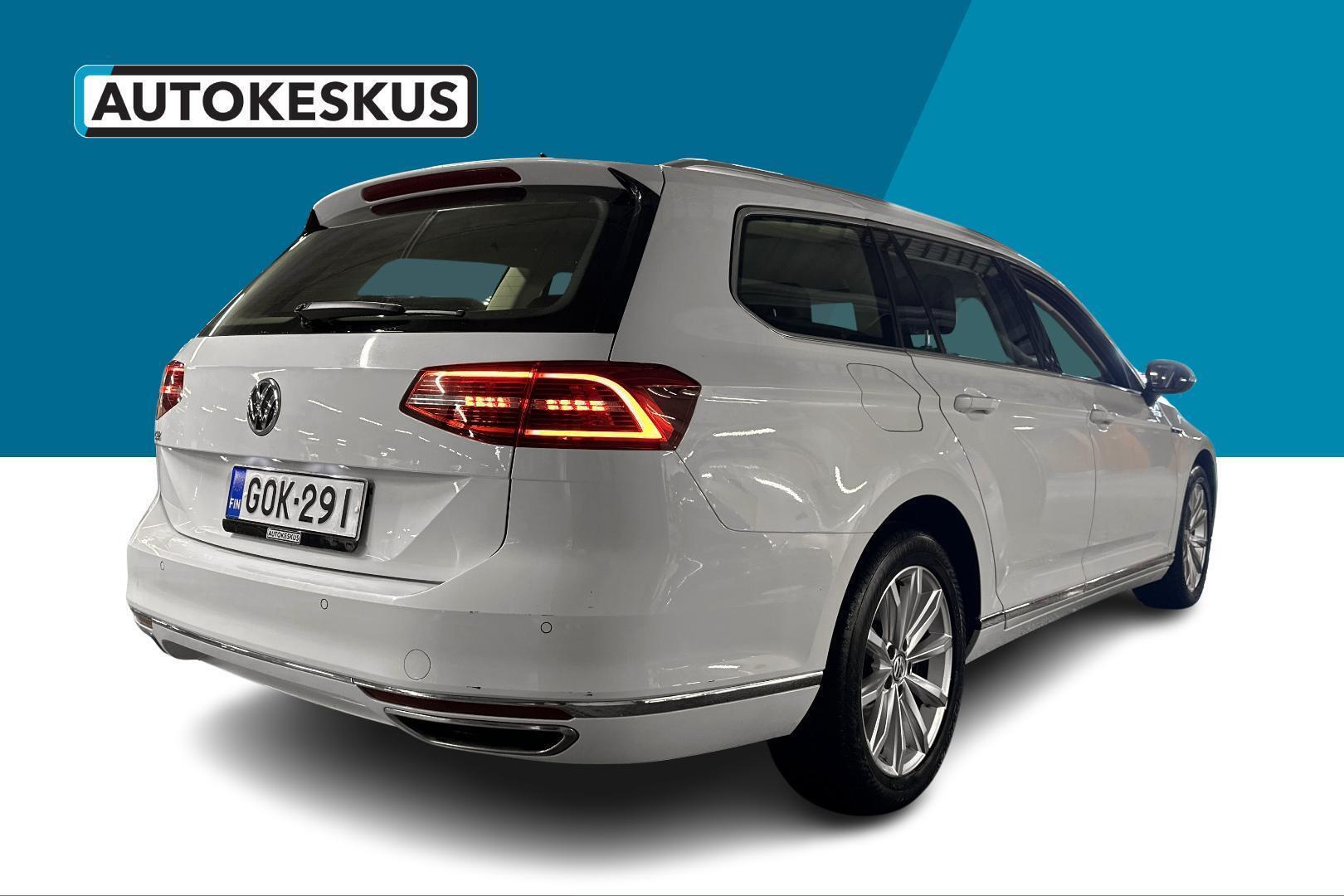 VOLKSWAGEN Passat 5