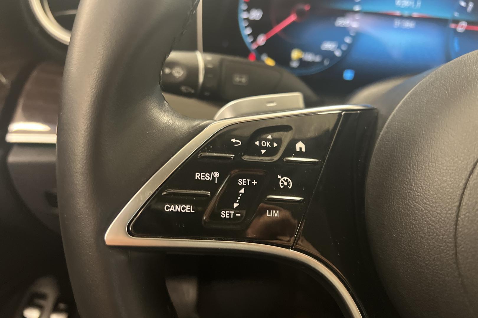 MERCEDES-BENZ E 2022
