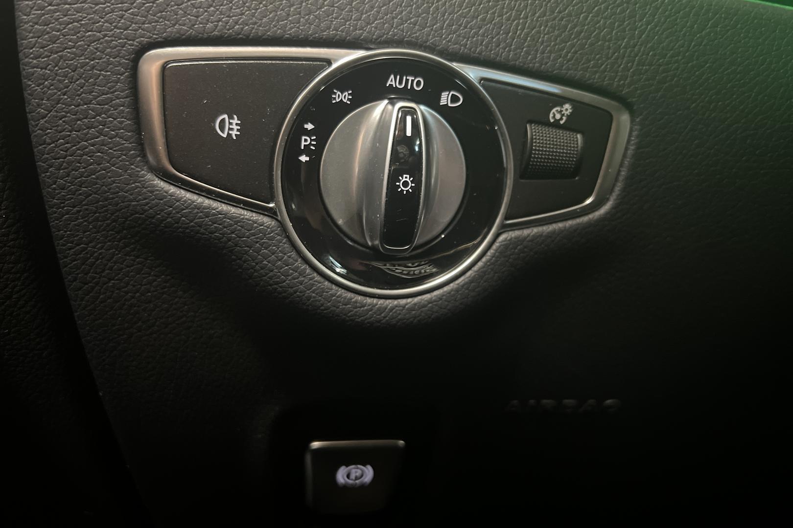 MERCEDES-BENZ E 2022