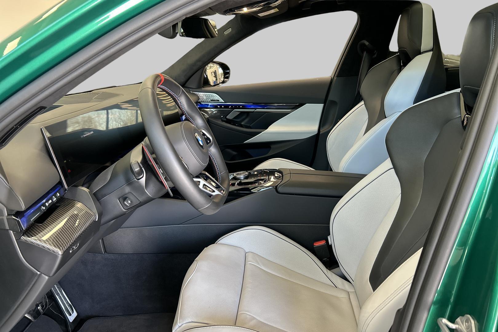 BMW M5 2025