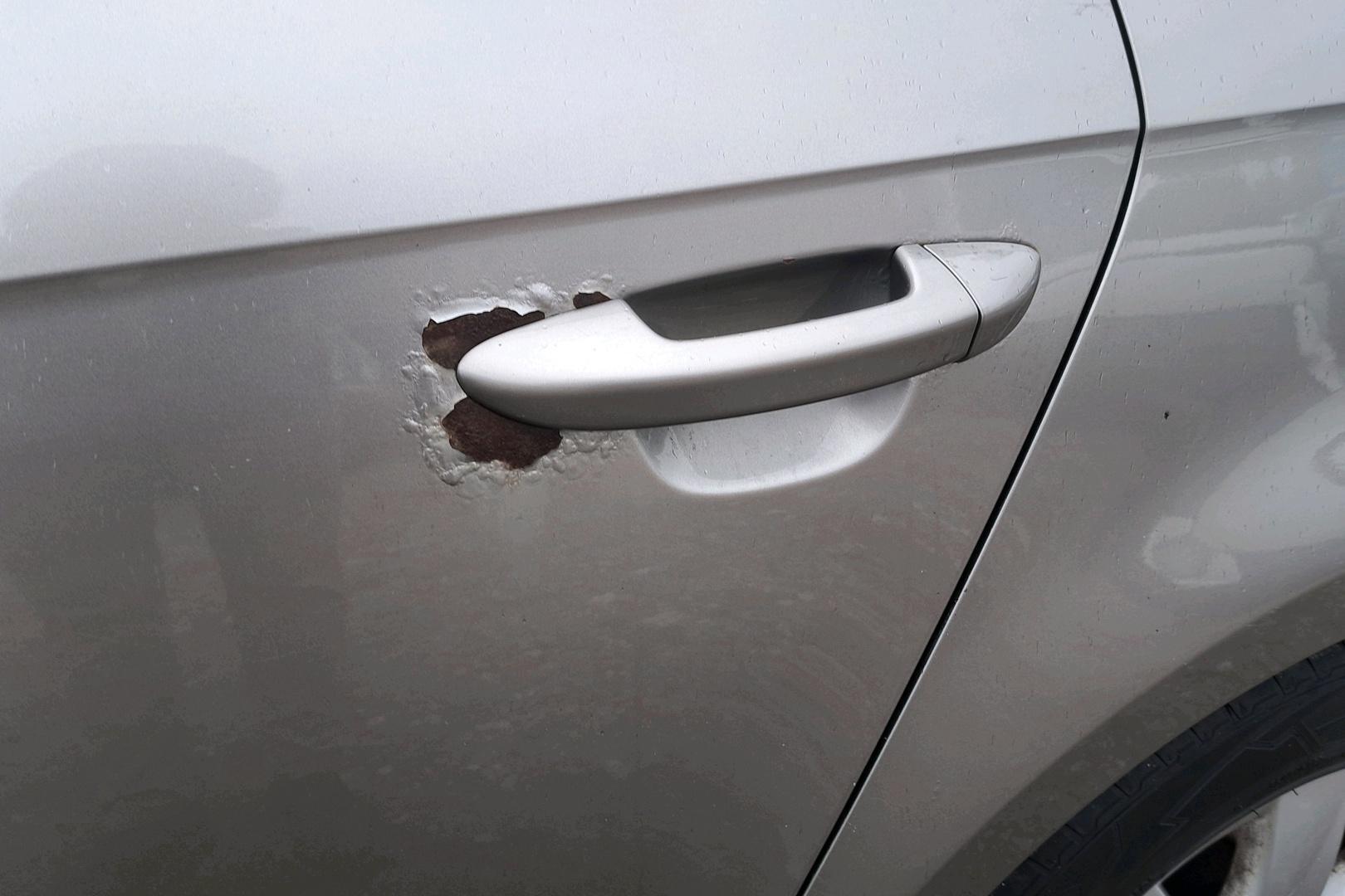 VOLKSWAGEN Passat 2012