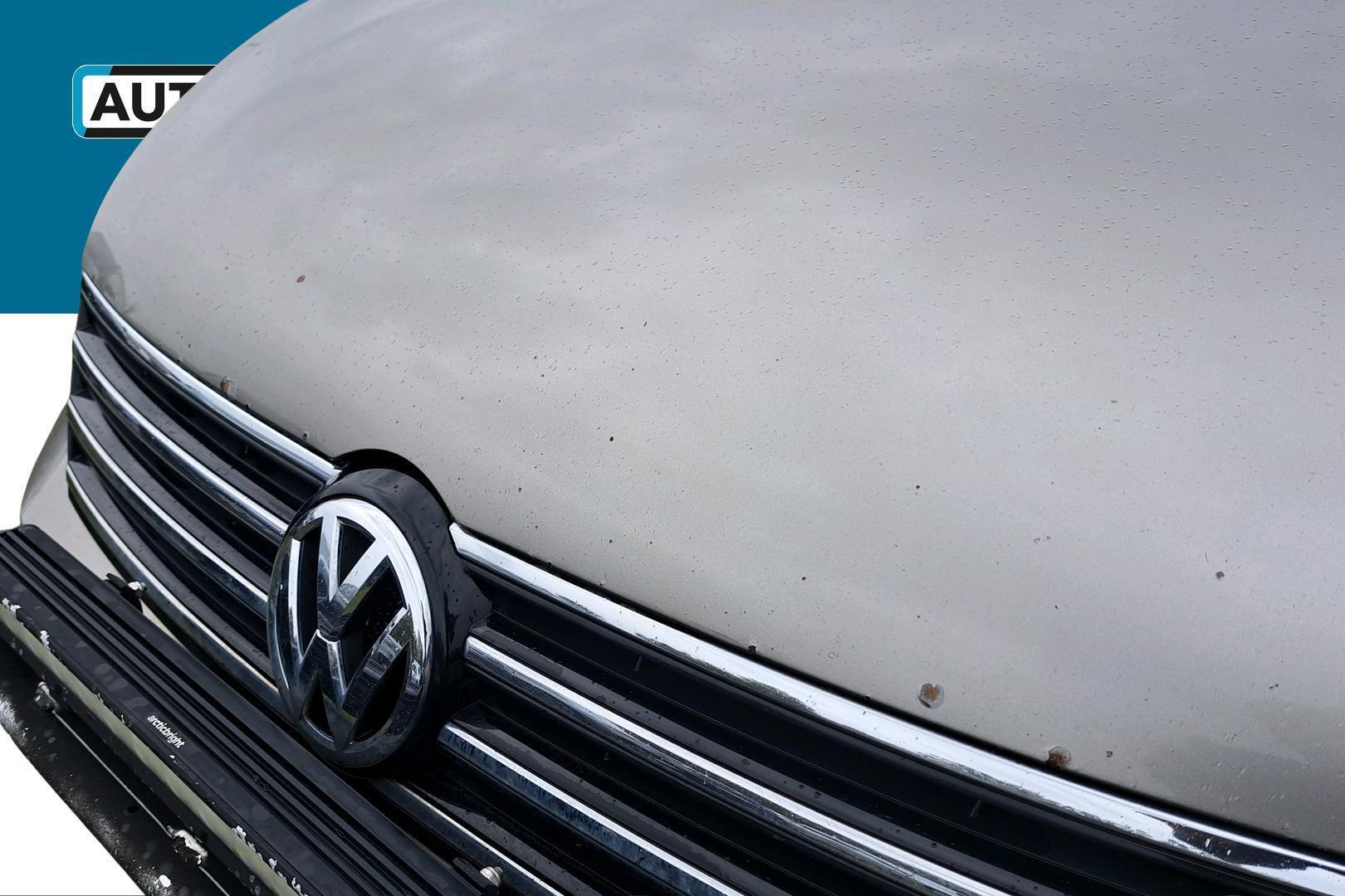 VOLKSWAGEN Passat 2012