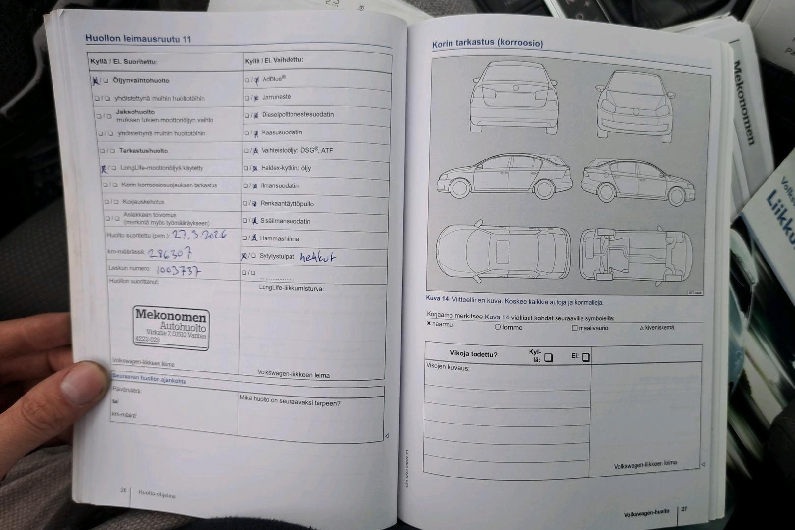 VOLKSWAGEN Passat 2012