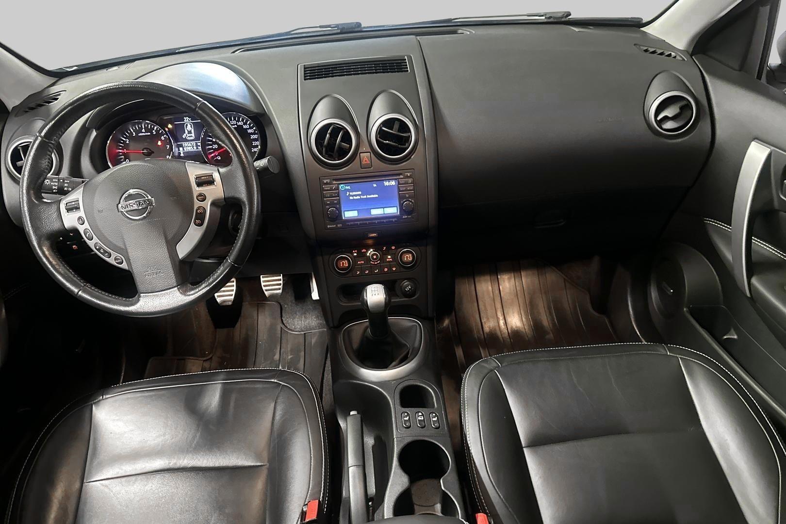 NISSAN Qashqai 2013