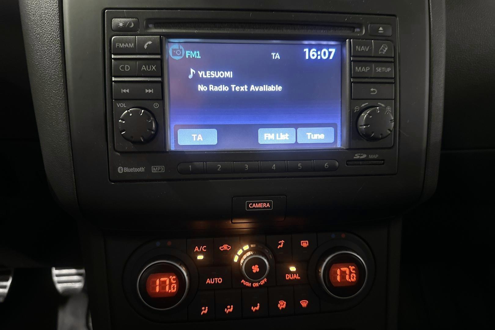 NISSAN Qashqai 2013