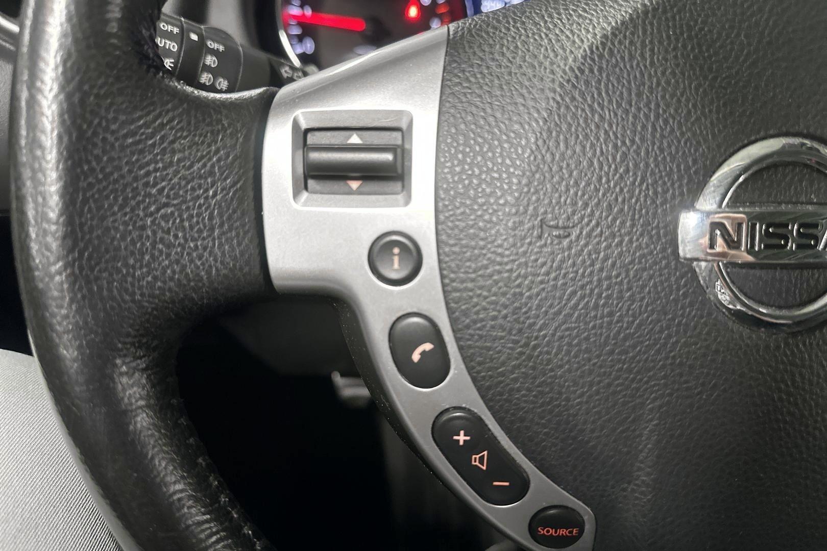 NISSAN Qashqai 2013