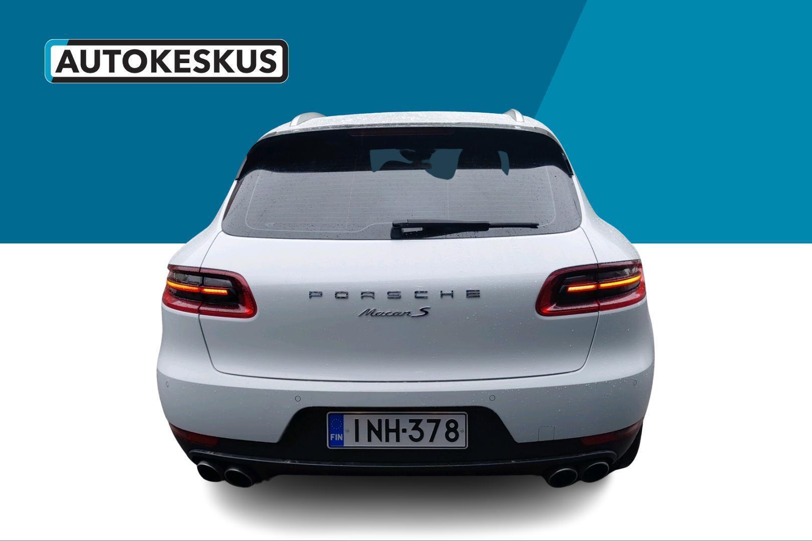 PORSCHE Macan 2015