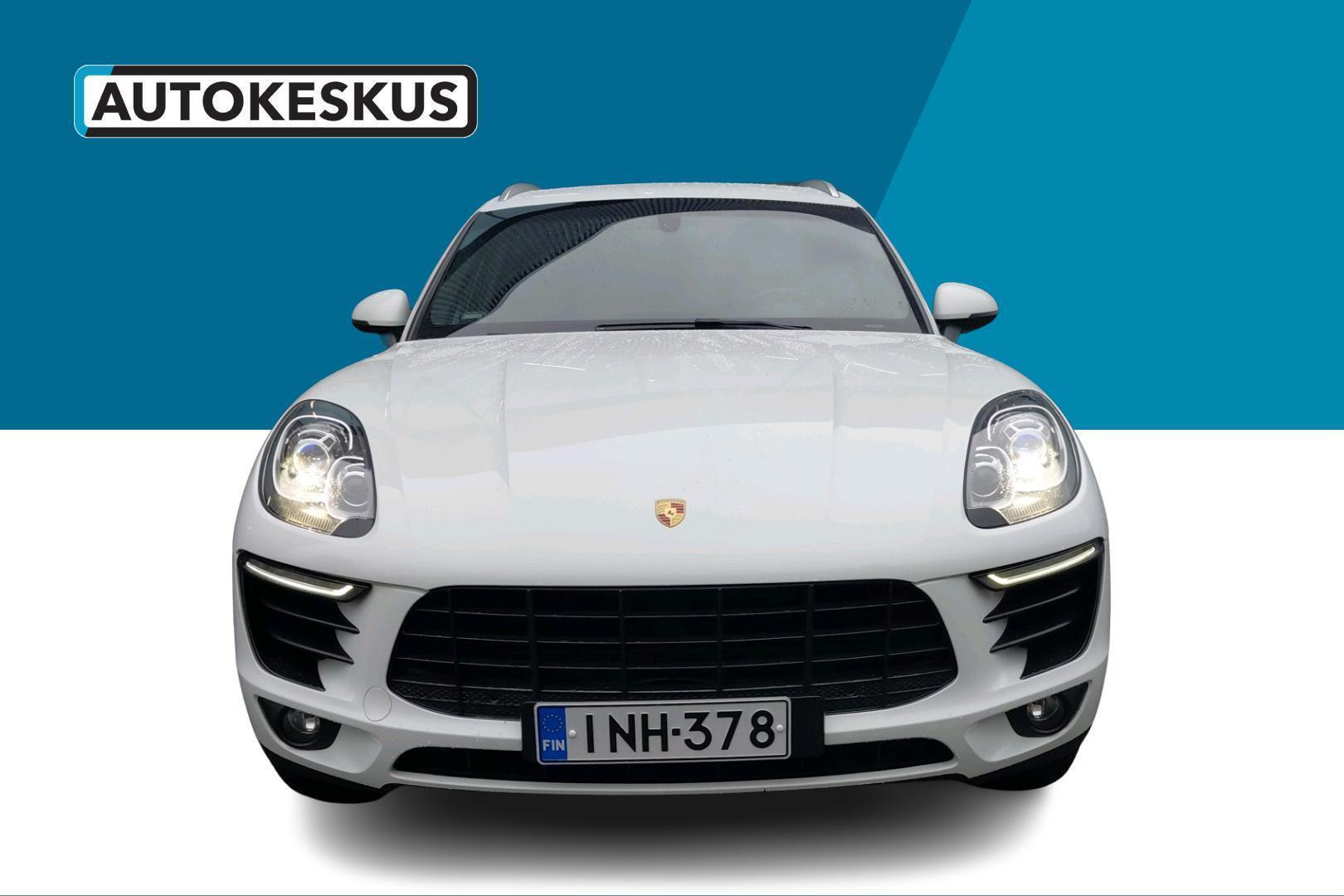 PORSCHE Macan 2015