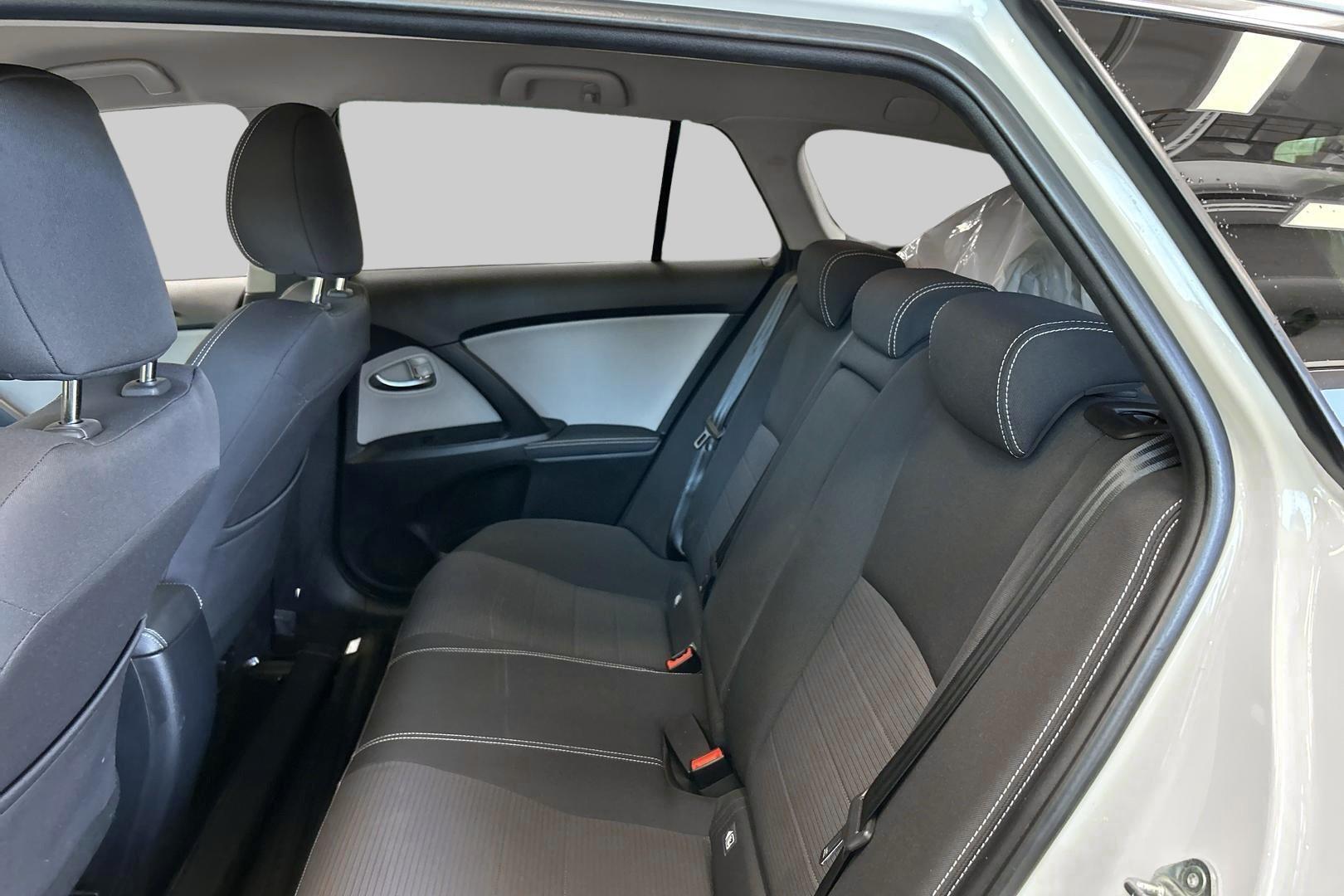TOYOTA Avensis 2018