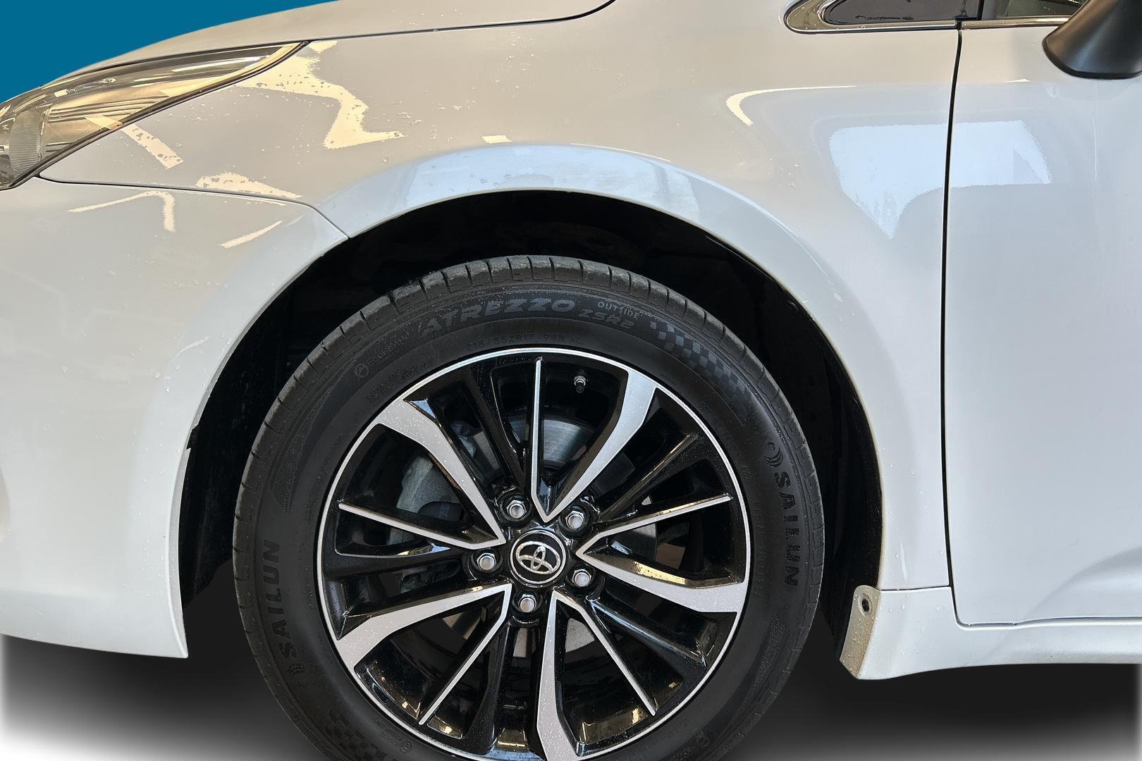 TOYOTA Avensis 2018