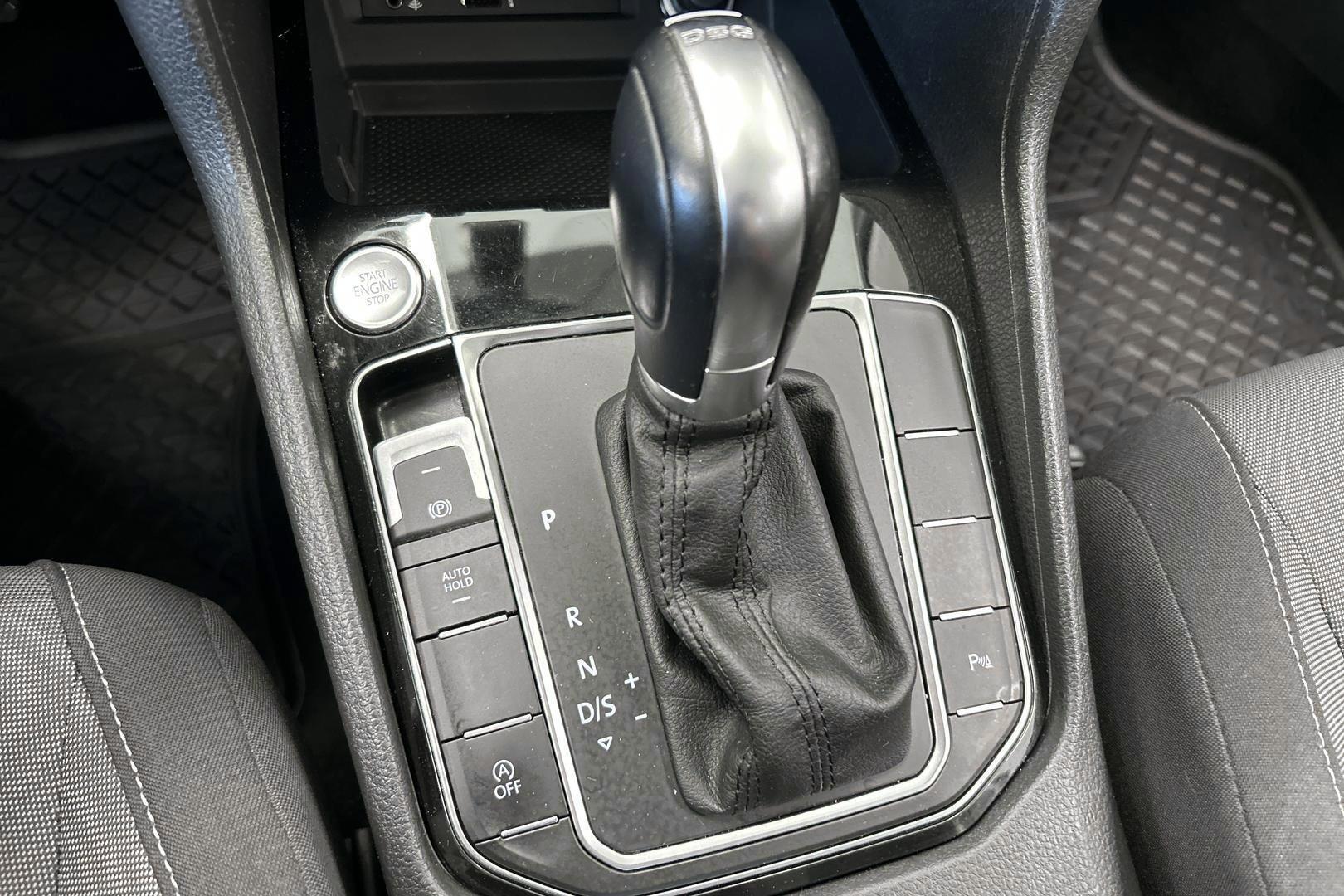 VOLKSWAGEN Golf Sportsvan 2019