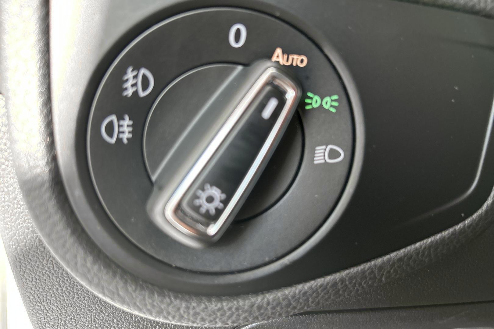 VOLKSWAGEN Golf Sportsvan 2019