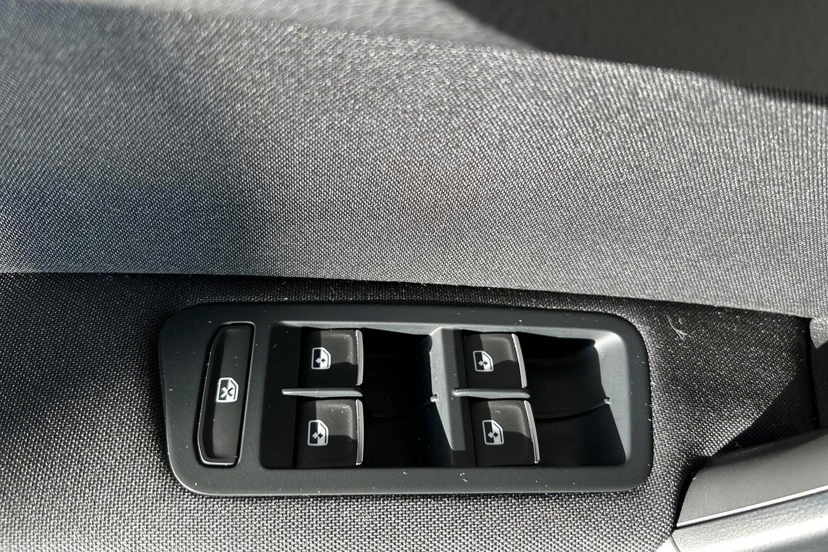 VOLKSWAGEN Golf Sportsvan 2019