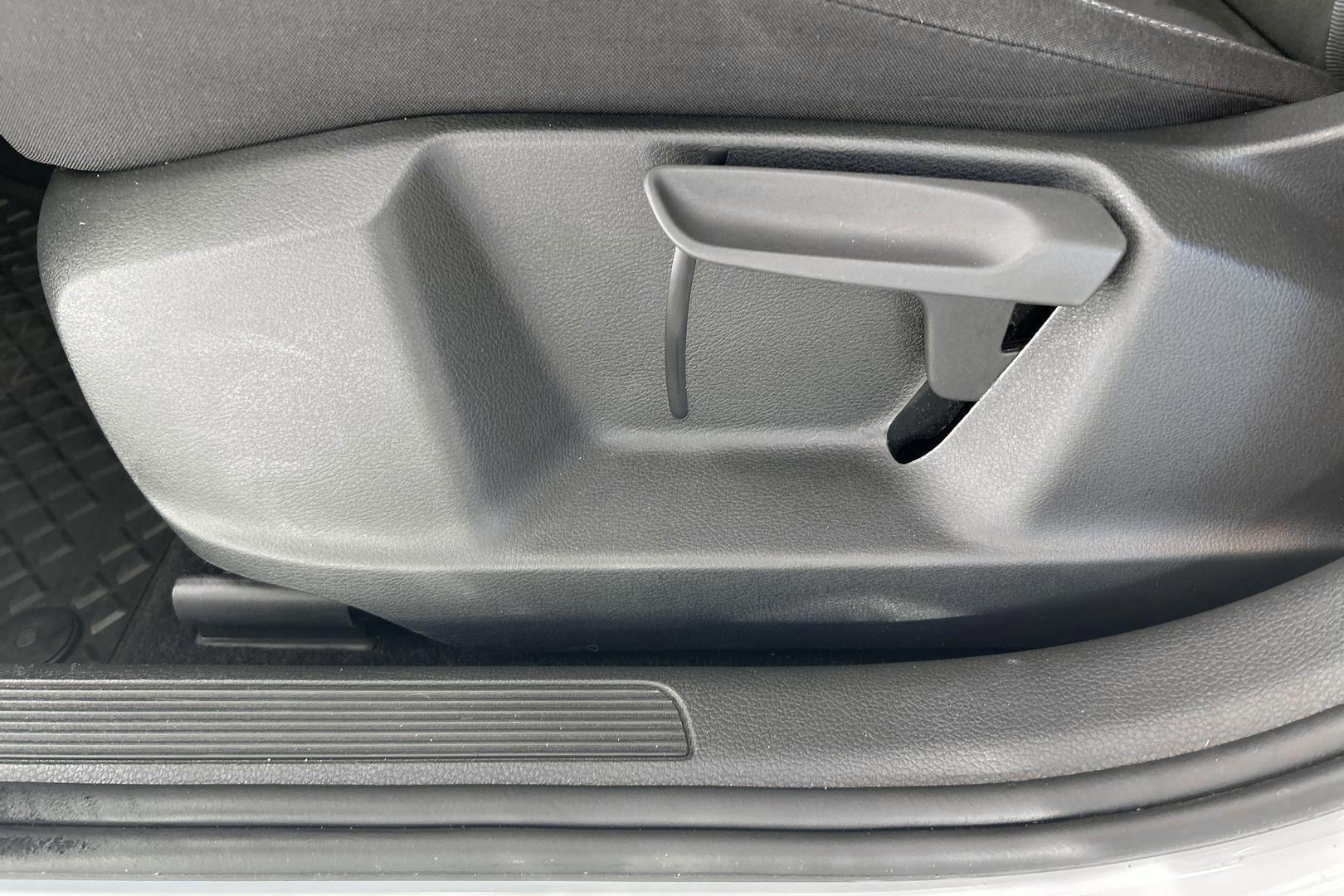 VOLKSWAGEN Golf Sportsvan 2019