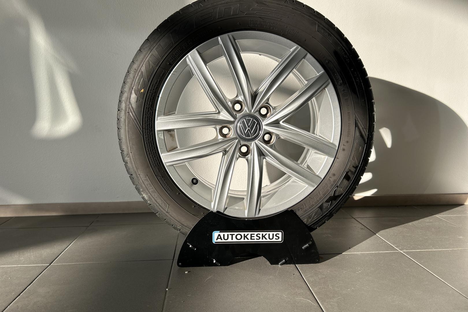 VOLKSWAGEN Golf Sportsvan 2019