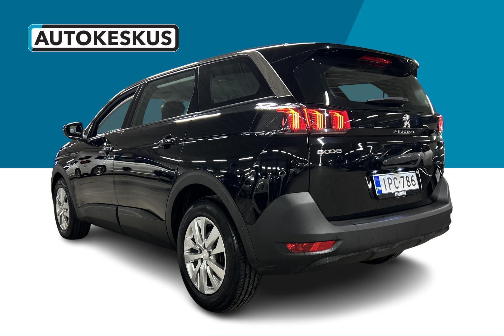PEUGEOT 5008 7