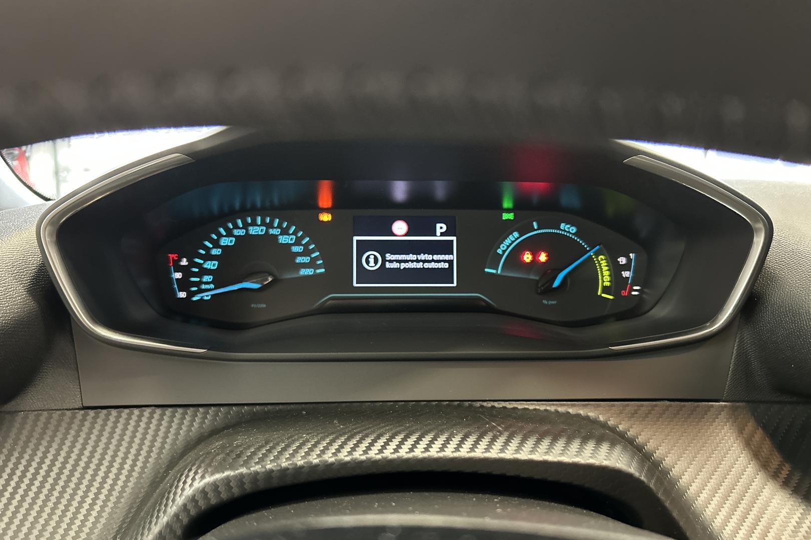 PEUGEOT 2008 16