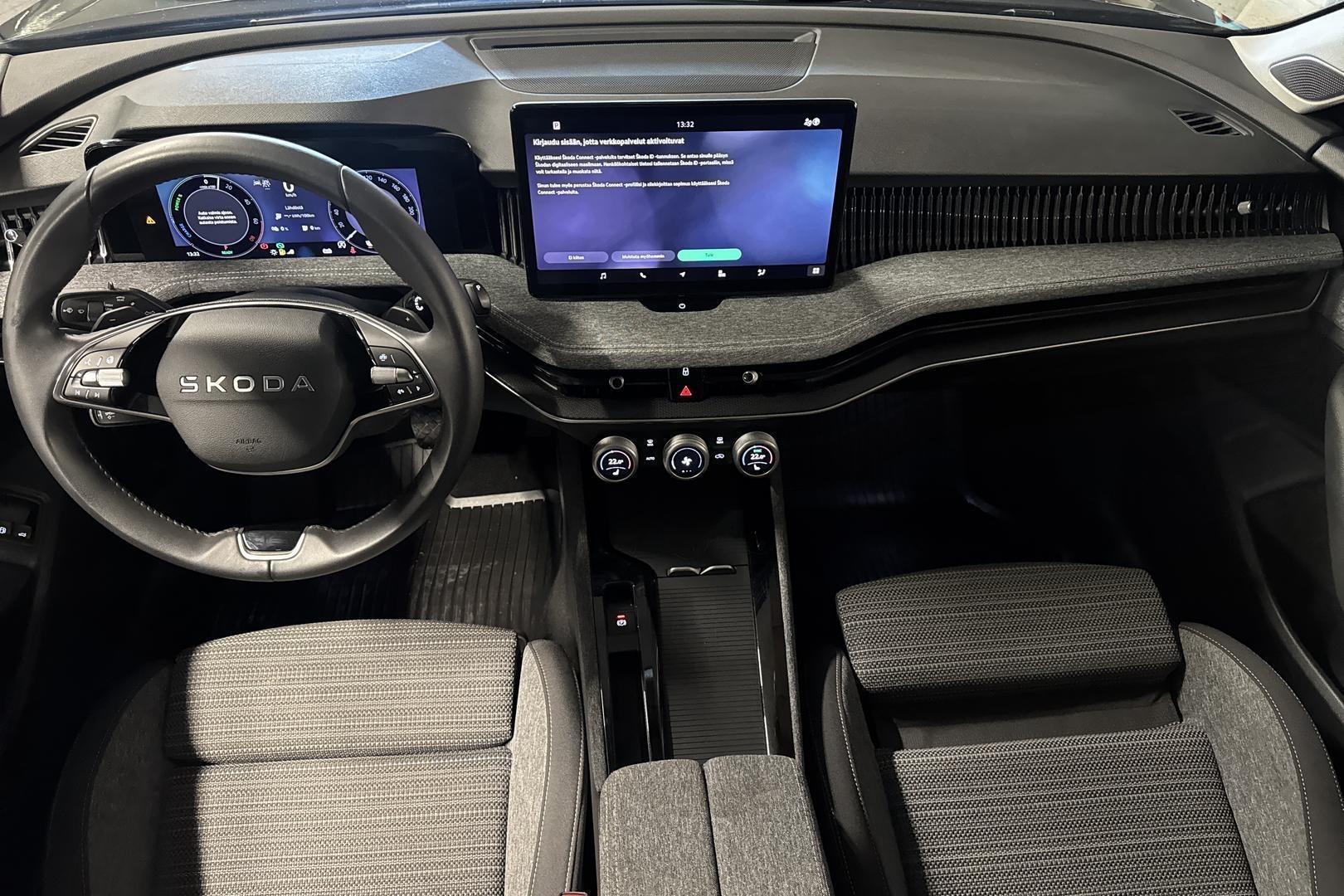 SKODA Superb 2025