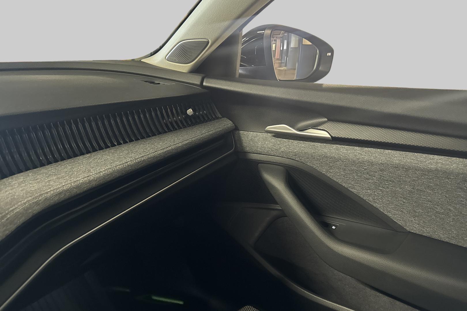 SKODA Superb 2025