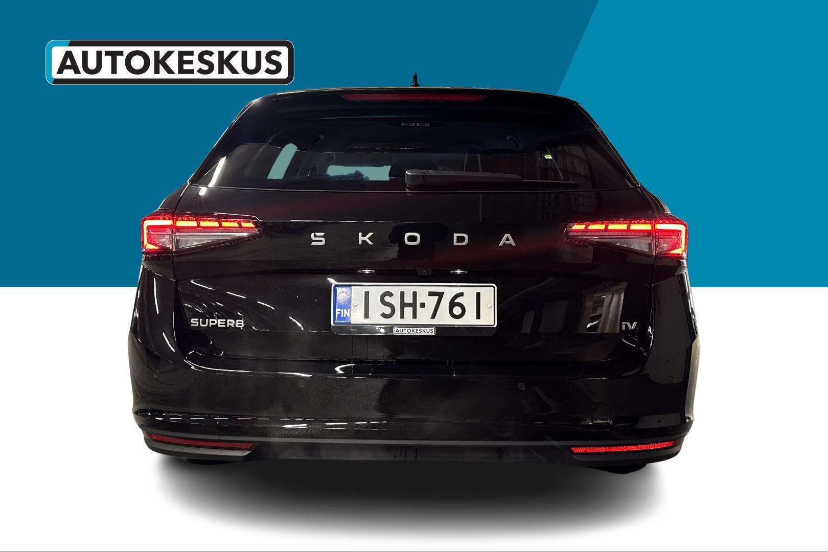 SKODA Superb 2025