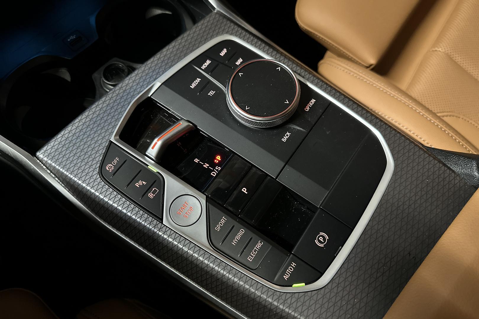 BMW 3-SARJA 2025