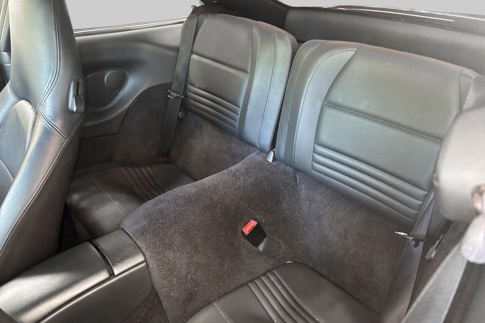 PORSCHE 911 2000