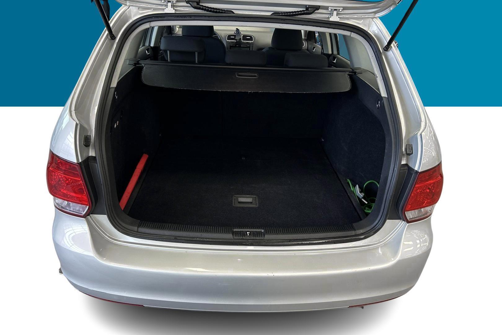 VOLKSWAGEN Golf 2011