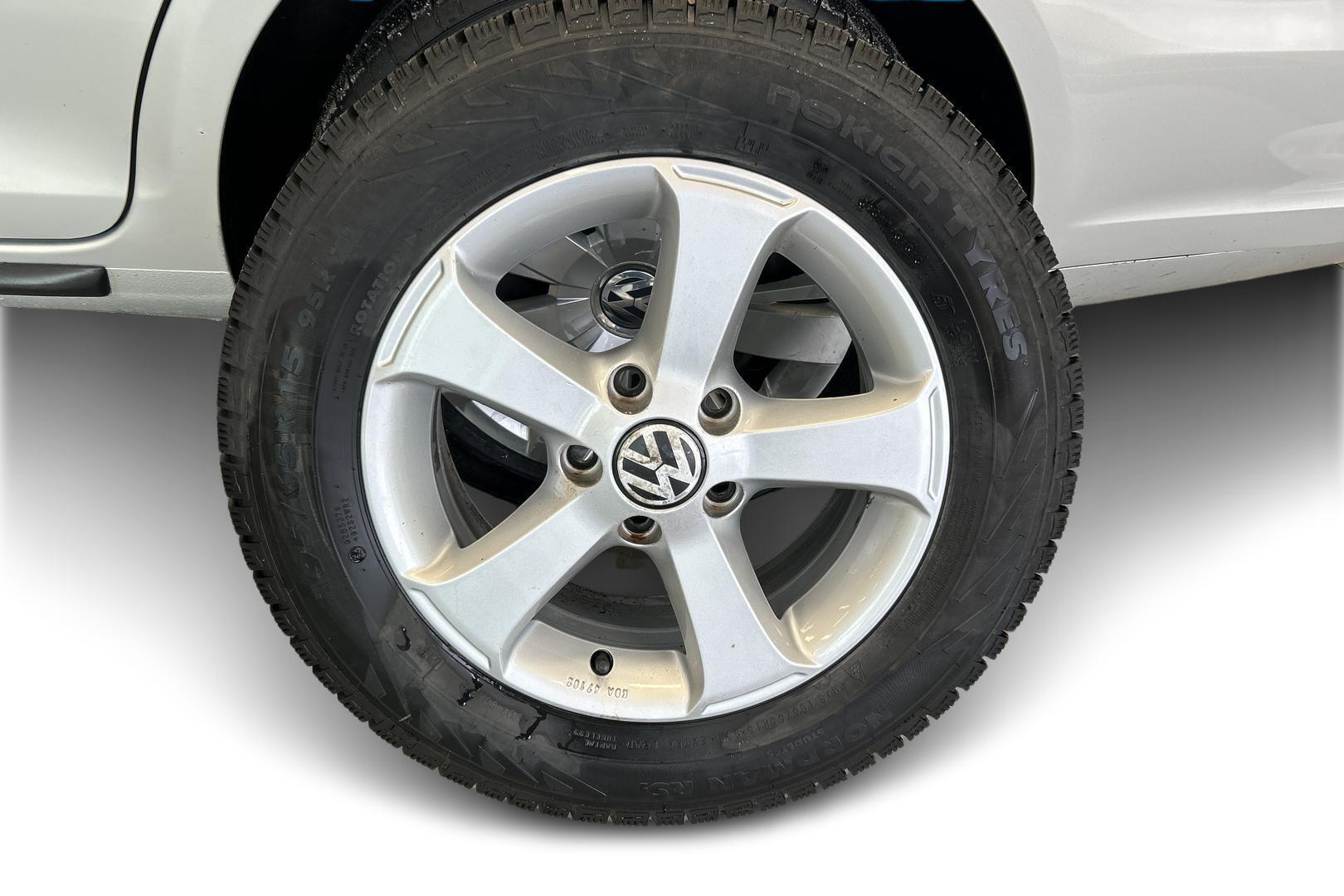 VOLKSWAGEN Golf 2011