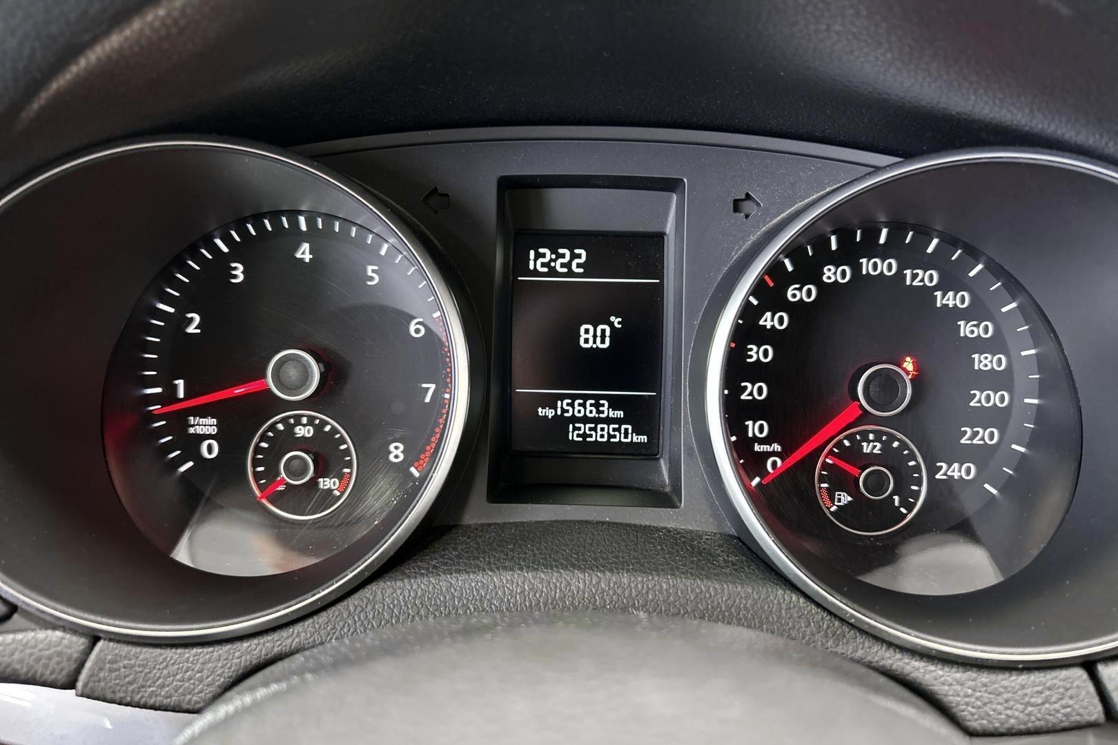 VOLKSWAGEN Golf 2011