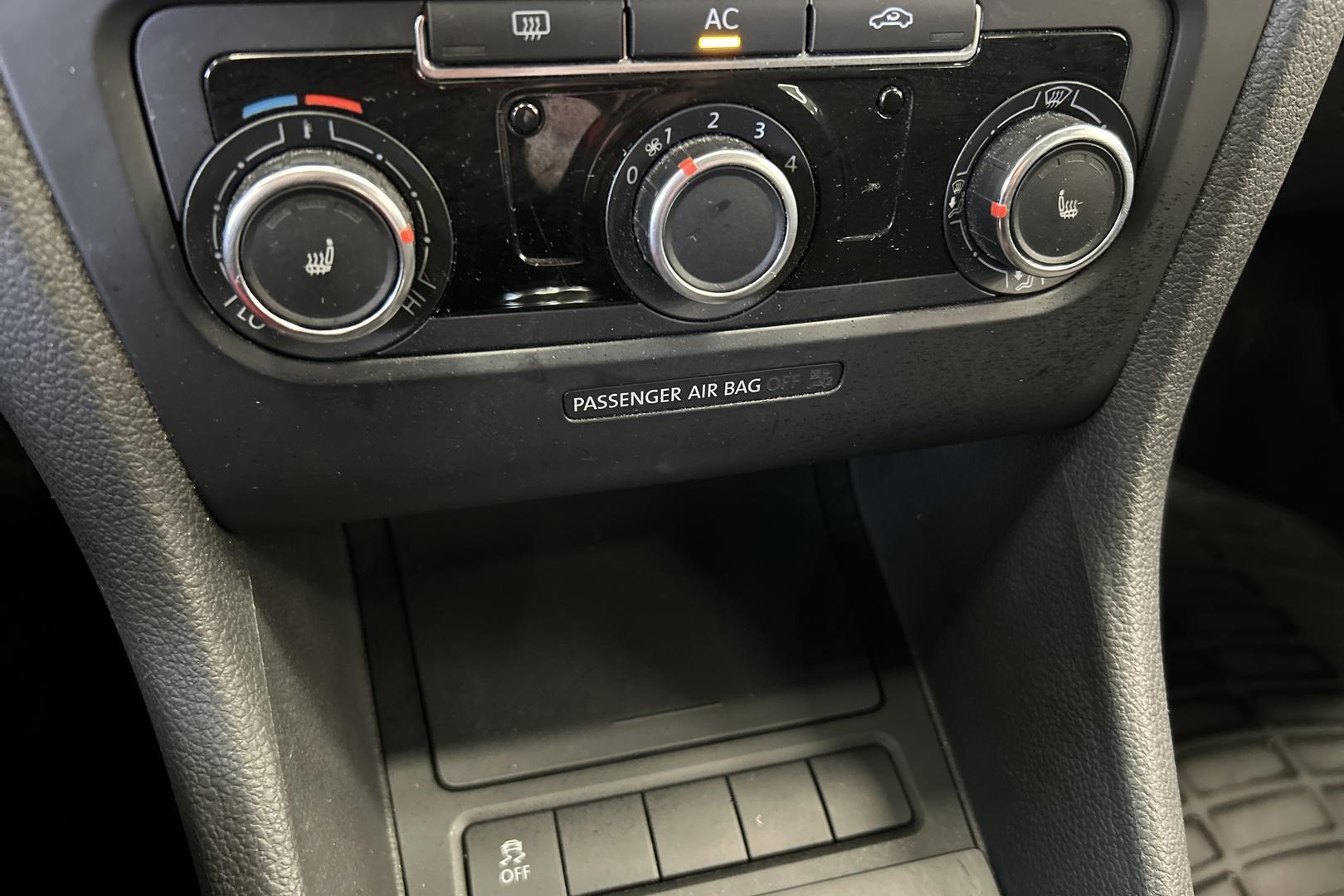 VOLKSWAGEN Golf 2011