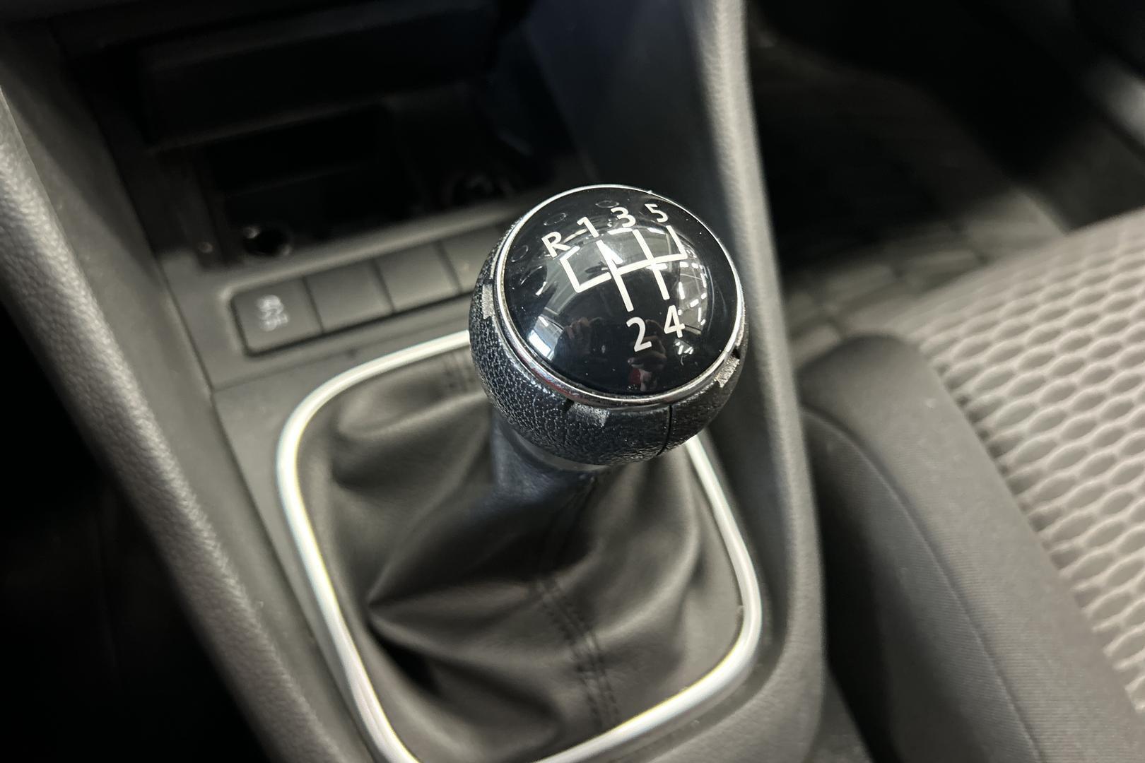 VOLKSWAGEN Golf 2011