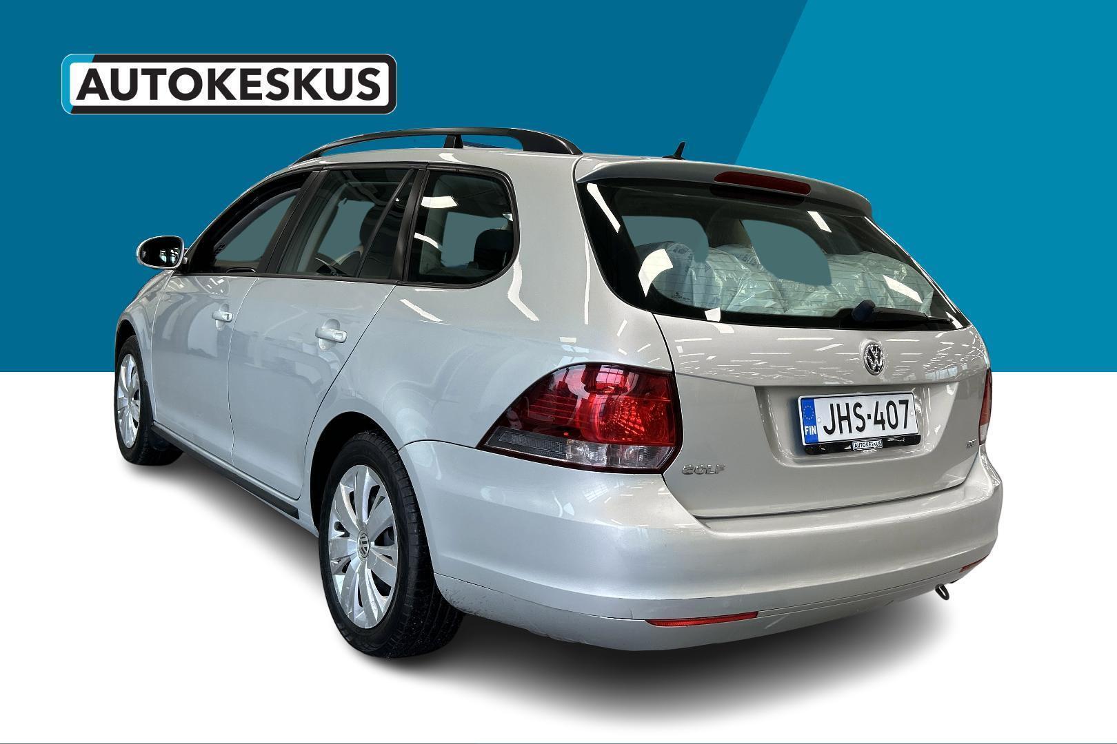 VOLKSWAGEN Golf 2011