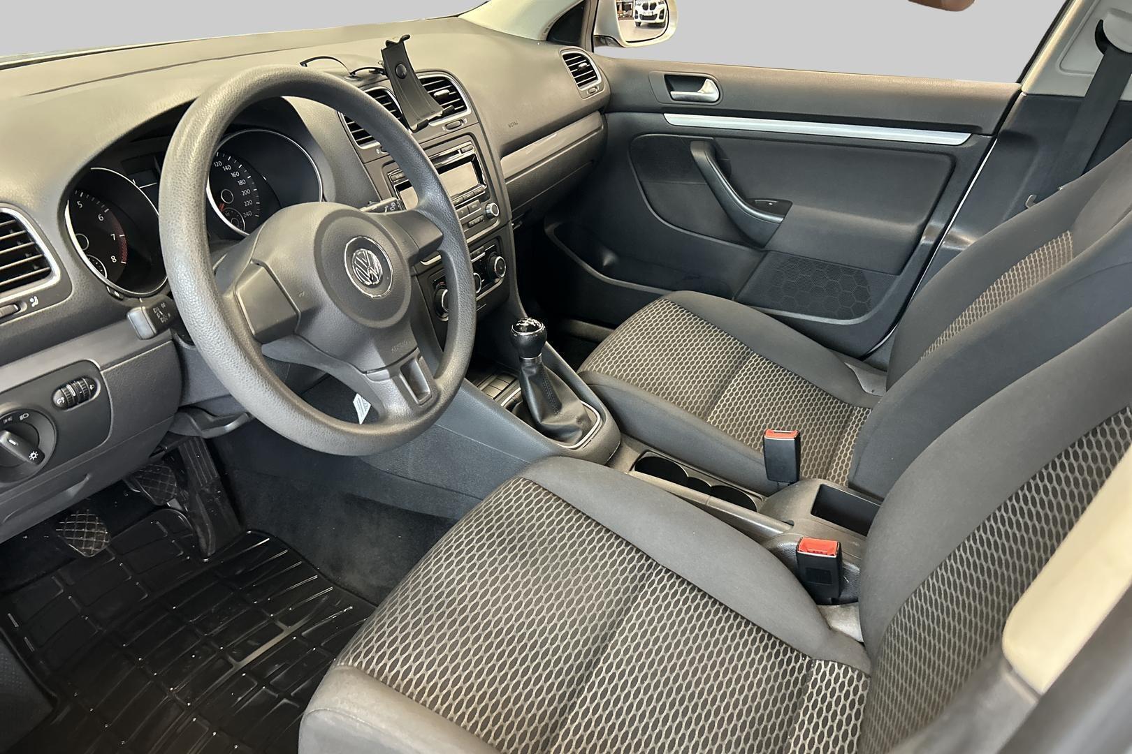 VOLKSWAGEN Golf 2011