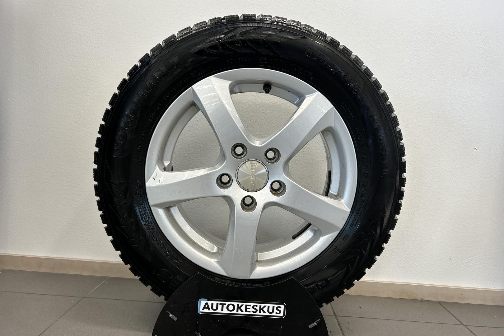 VOLKSWAGEN Golf Sportsvan 2017