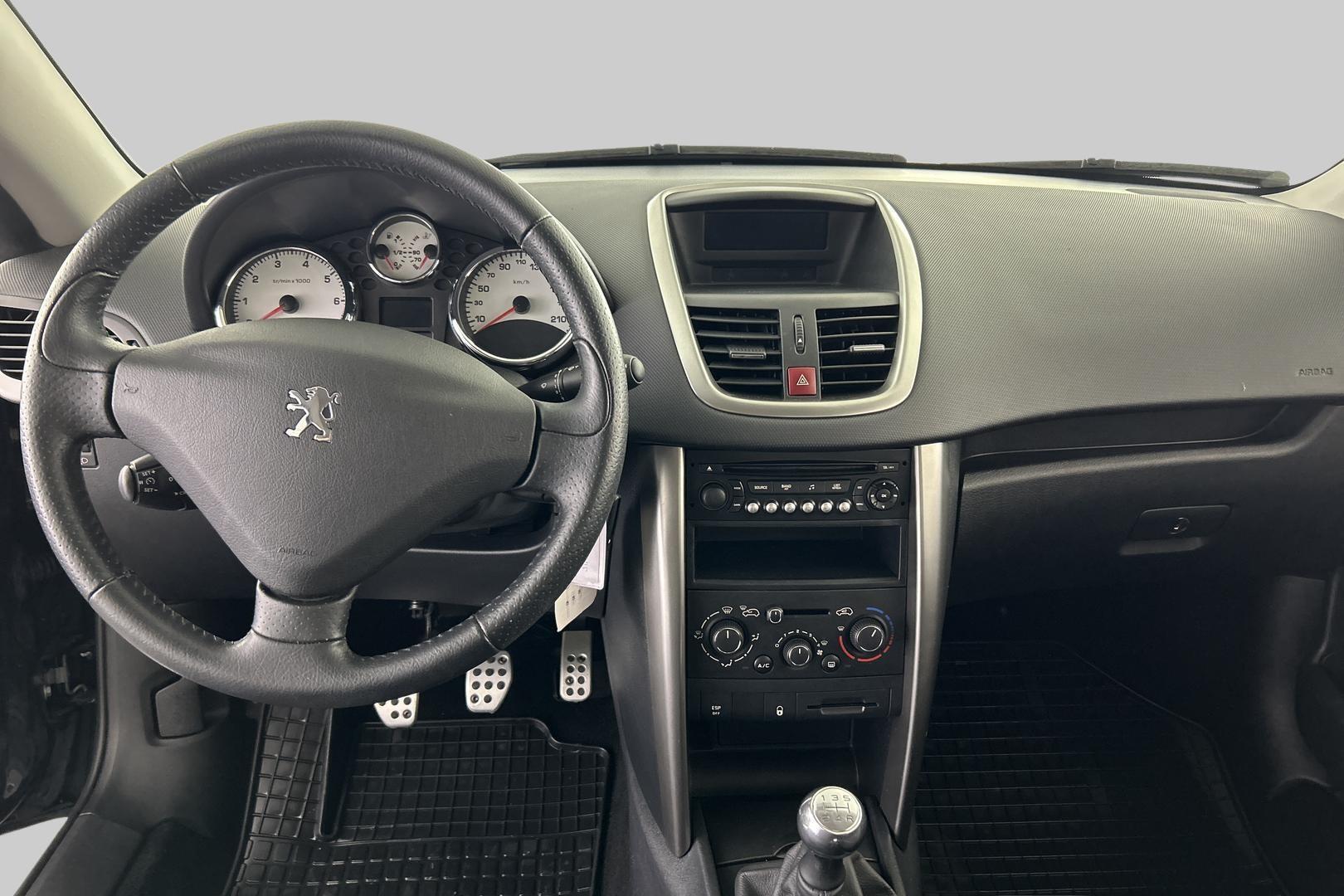 PEUGEOT 207 2011