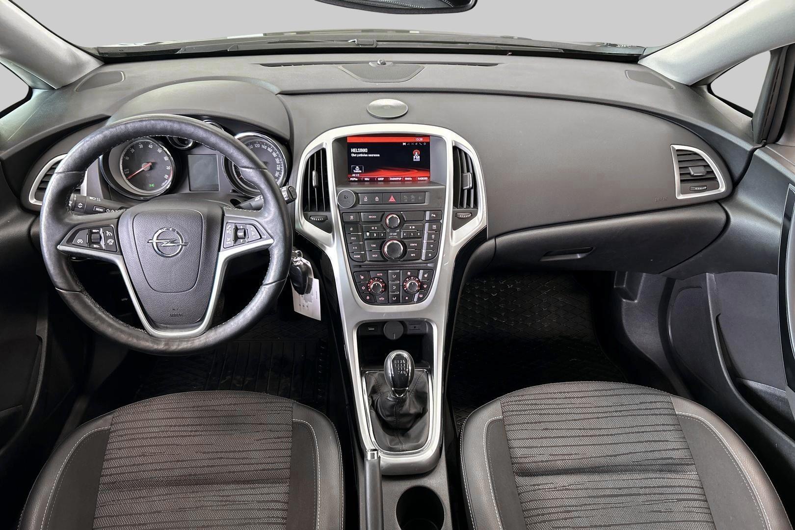 OPEL Astra 2015