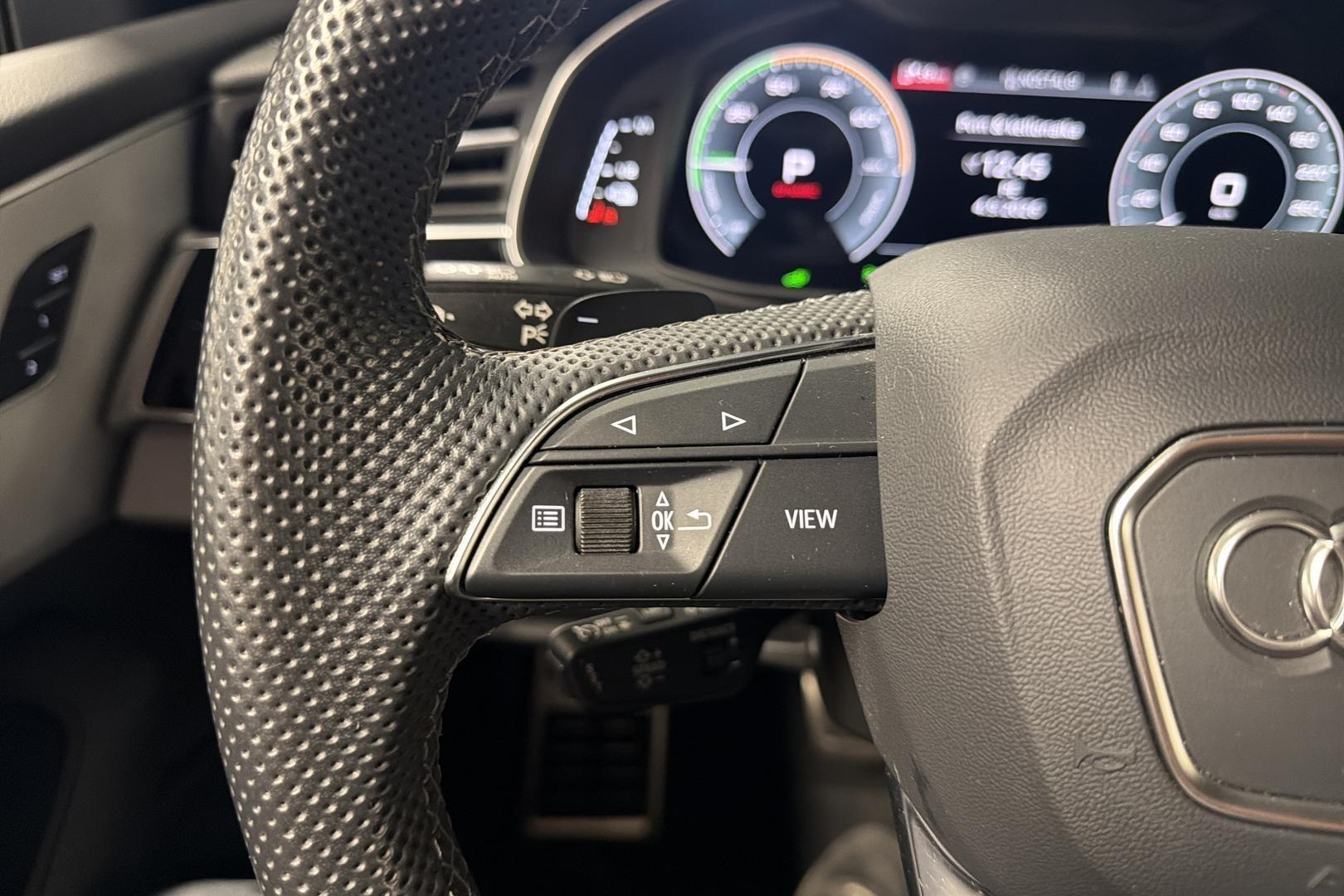 AUDI Q8 2023