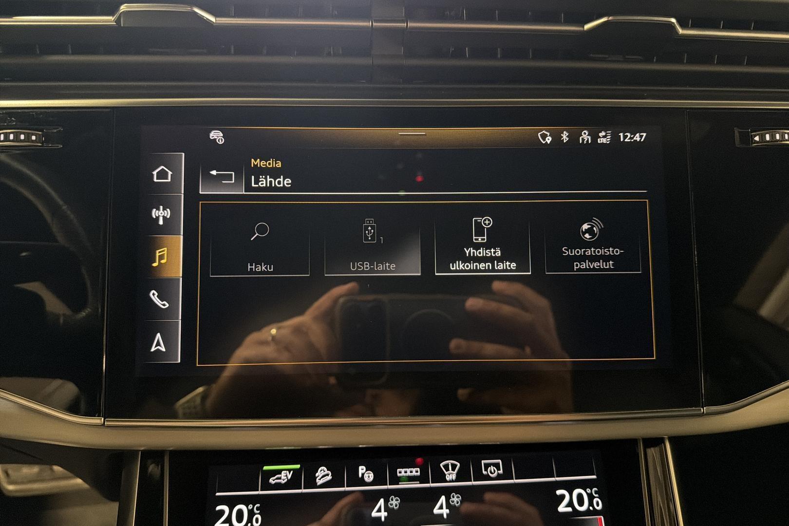 AUDI Q8 2023