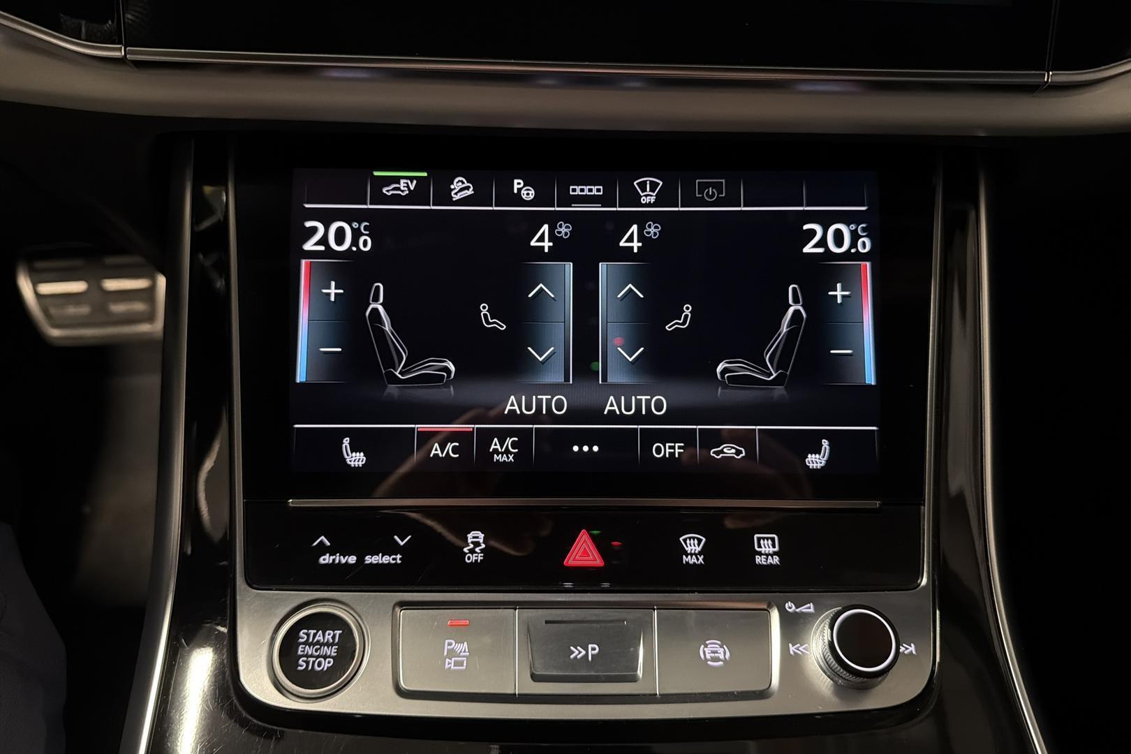 AUDI Q8 2023