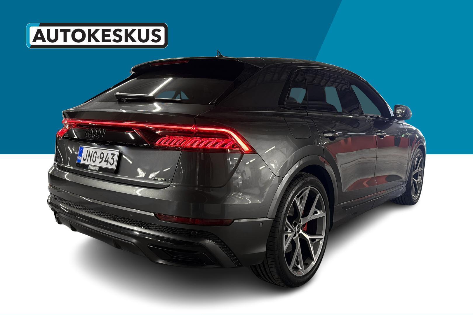 AUDI Q8 2023