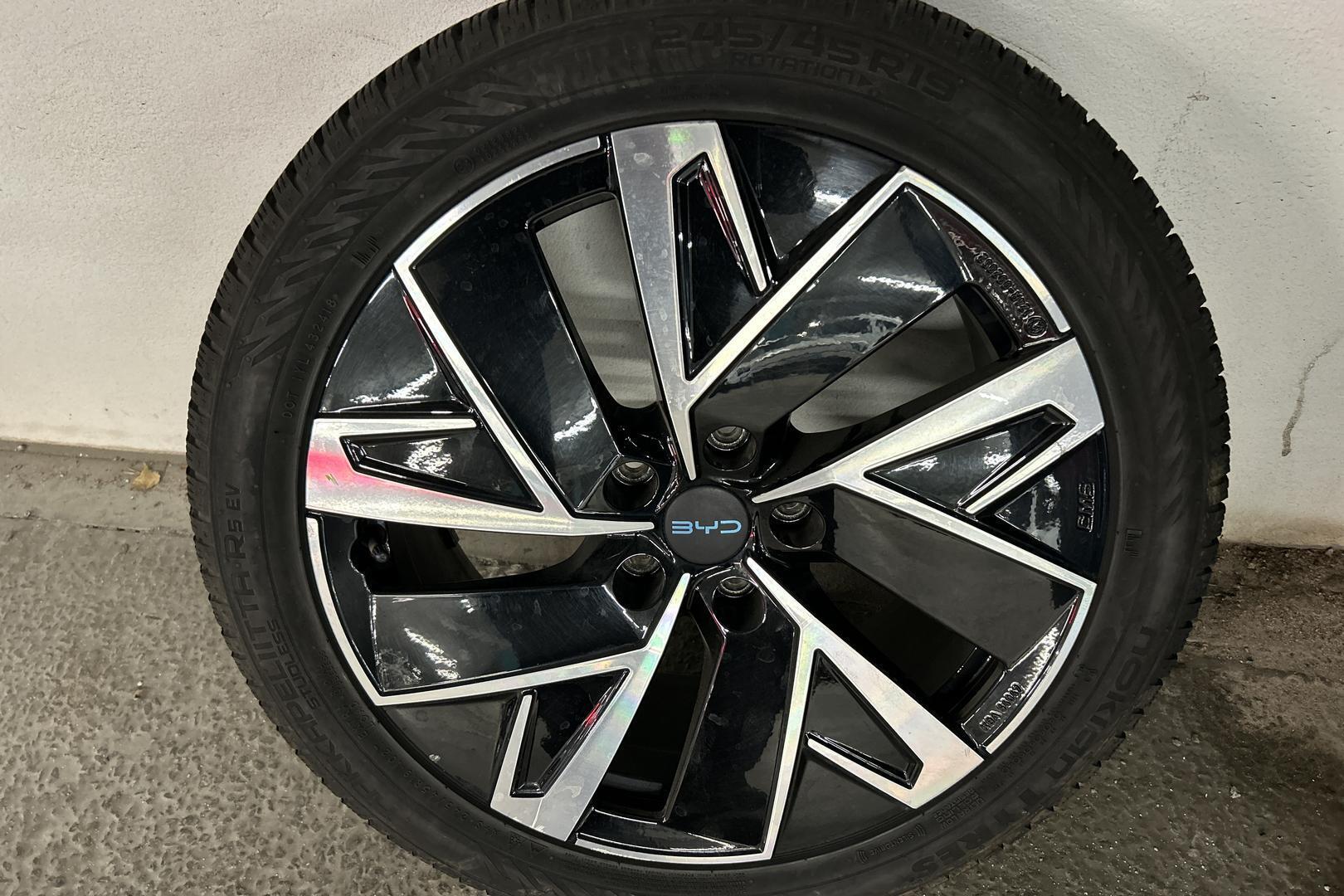 BYD Seal 23